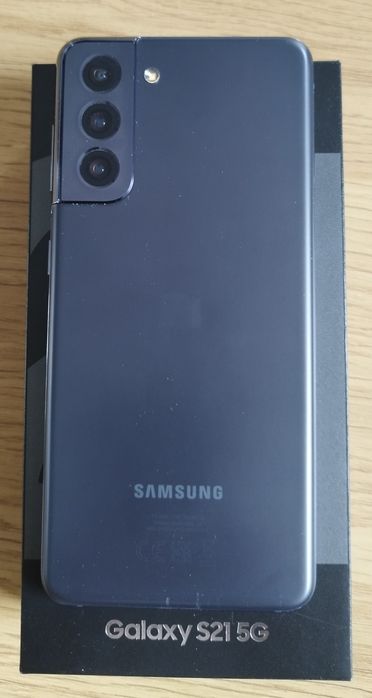 Samsung S21 8/128gb stan idealny