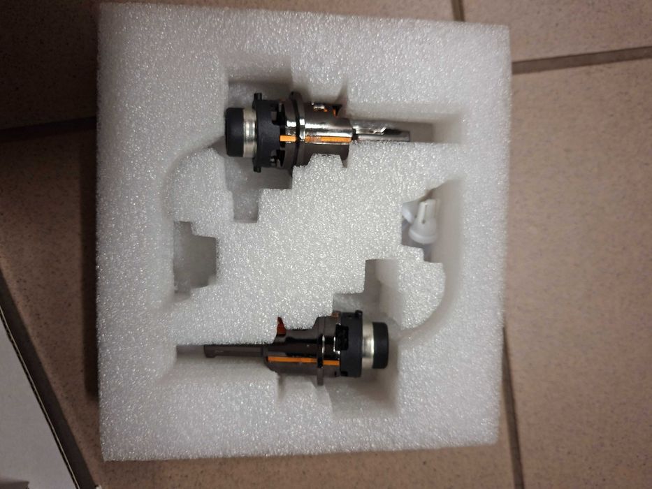 Żarówki LED XENON Żarnik D2S samochodowe z technologią Dulavision