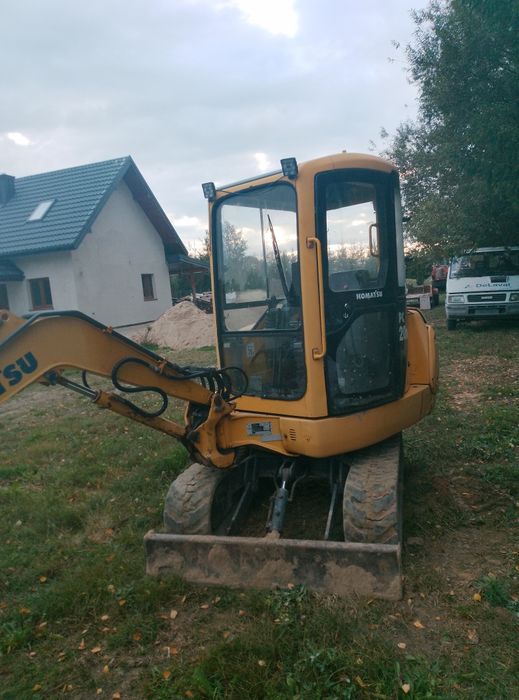 Minikoparka komatsu pc20r8 2004 2.5t