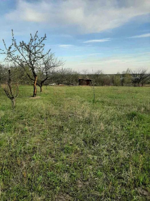 Продам участок 15 соток под застройку Безлюдовка.