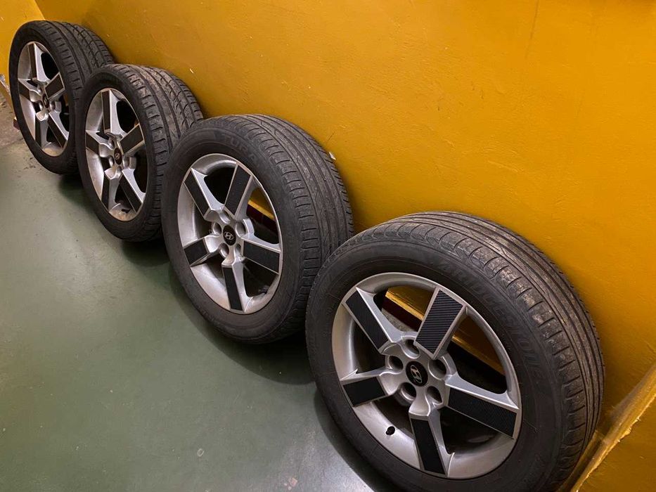 Диски з літньою резиною Bridgestone шини колеса 225/55 R17, р. 5х114,3