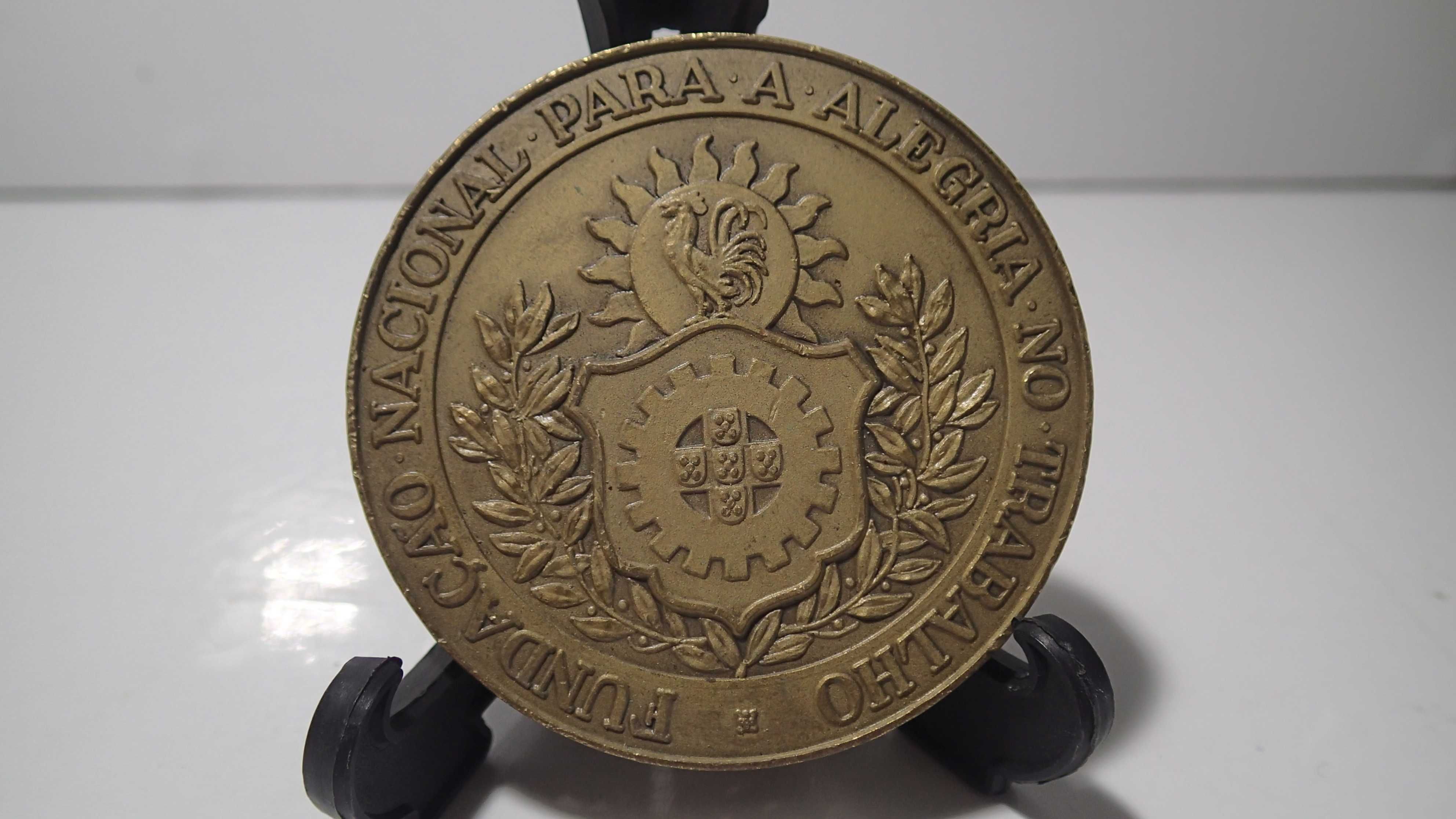 Medalha em Bronze FNAT , Estado Novo