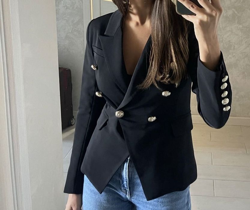 Піджак Balmain.       .S