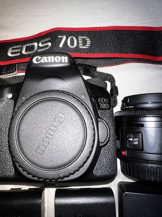 Canon 70D + Extras