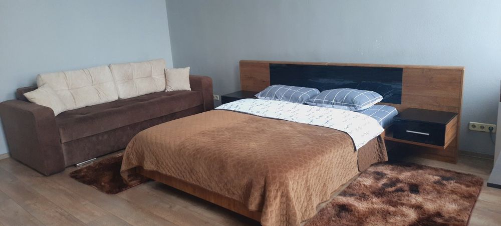 Вільно/ГОТЕЛЬ MONO/Героїв Майдану 1-4осіб 54, Центр р-н Парк Шевченка