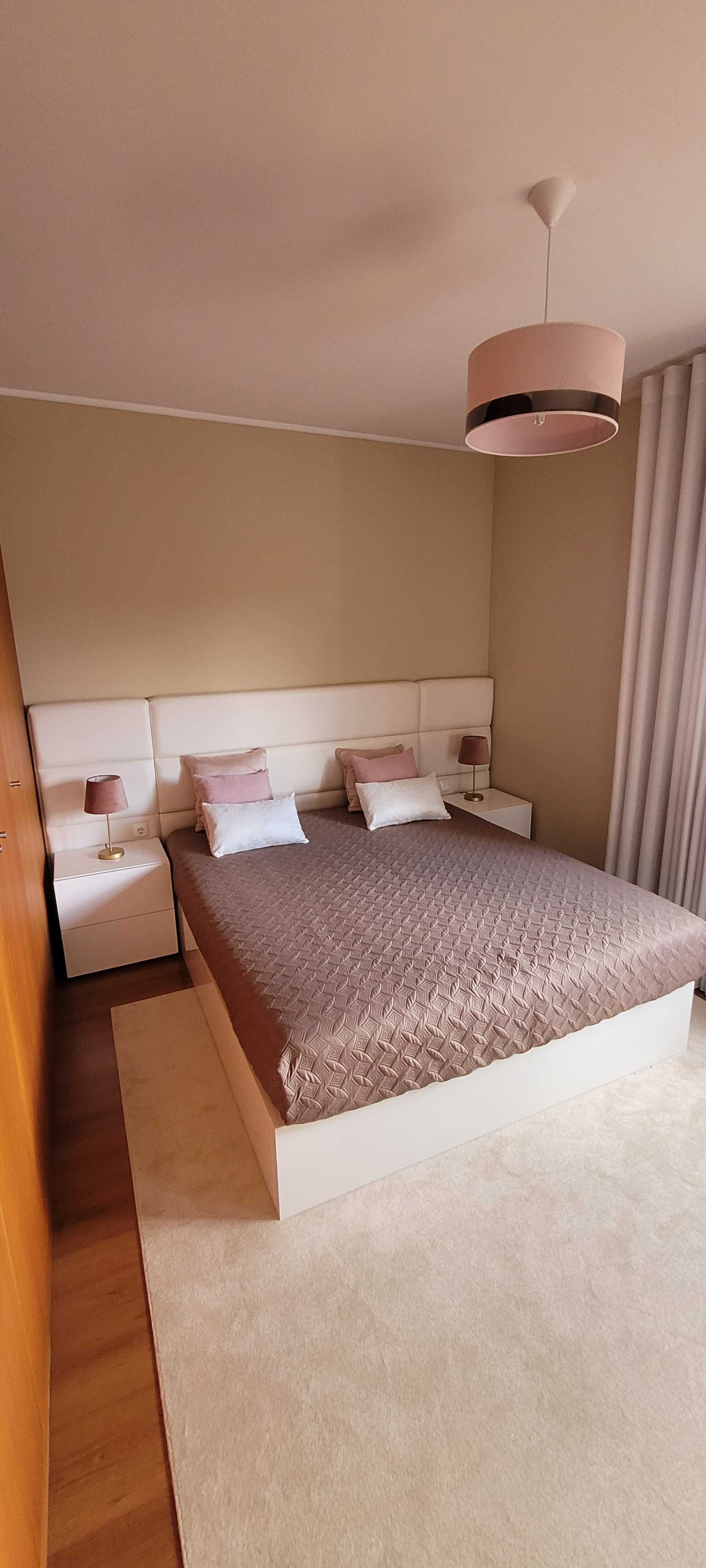 Mobilia de quarto disponivel