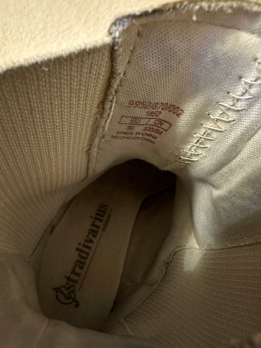 Ботинки Stradivarius 36 р
