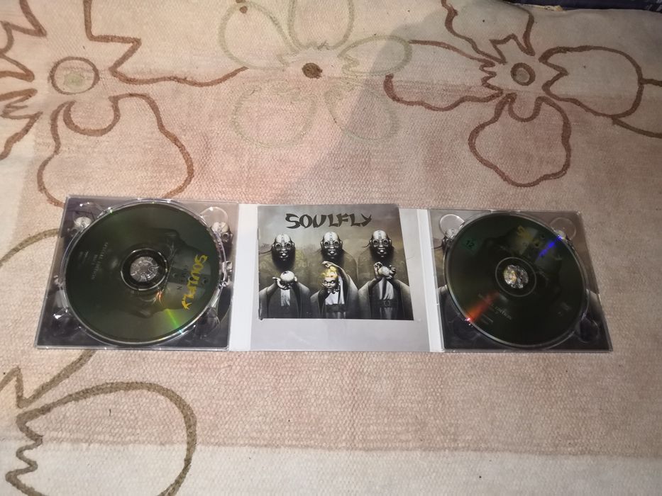 Soulfly Omen_digipack