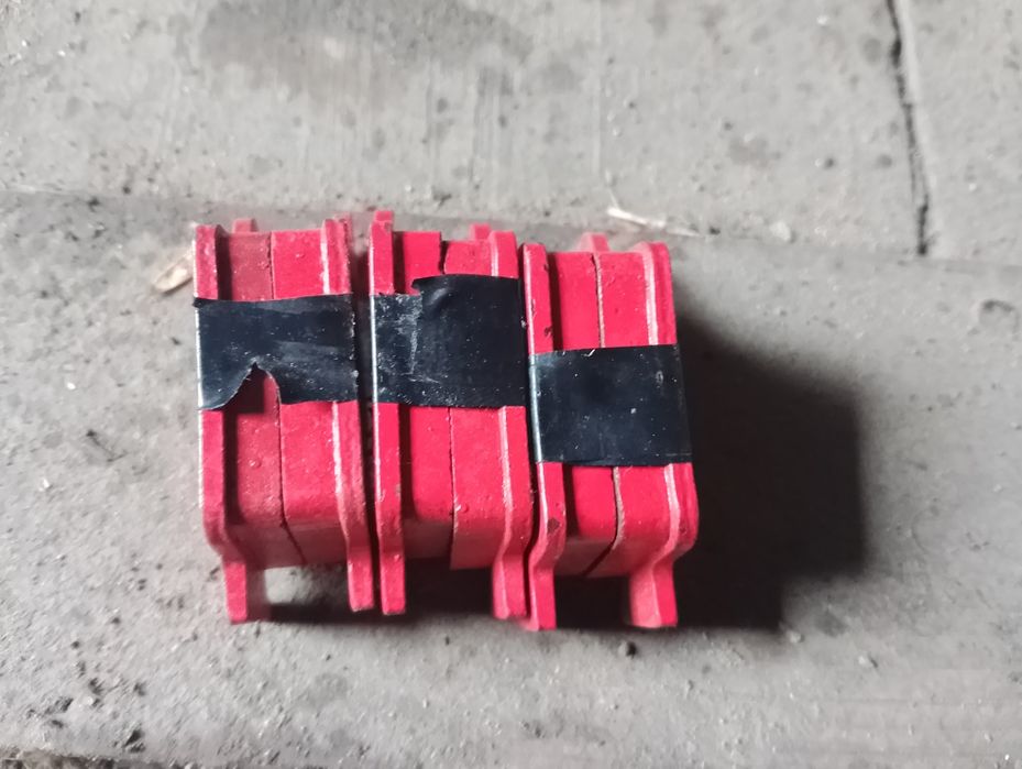 Колодки для мото нові