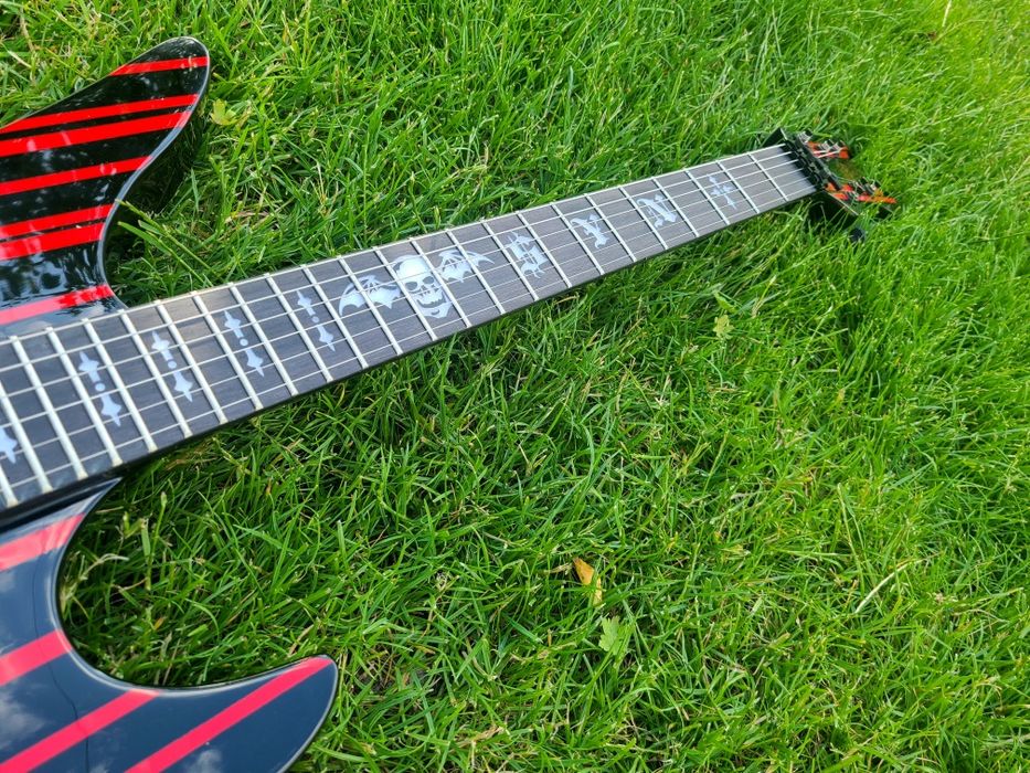 Schecter Synyster Gates Custom