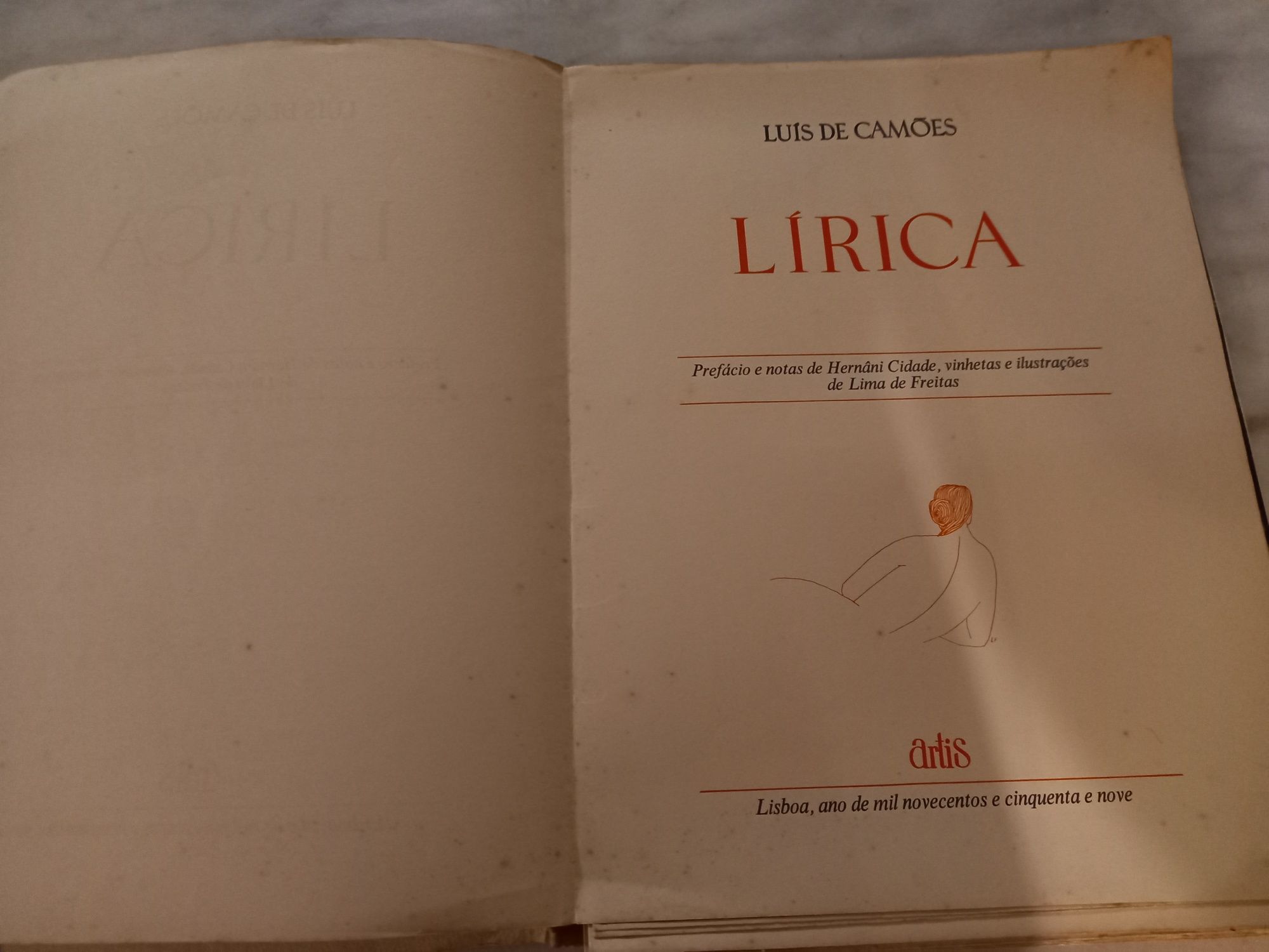 Fascículo Livro Lírica Luis de Camões