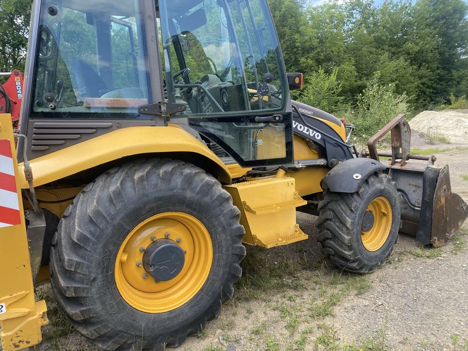 Свіжий з Чехі Volvo BL71 стан ІДЕАЛ в Україні 3дні є 4 ковші+вила ТОРГ