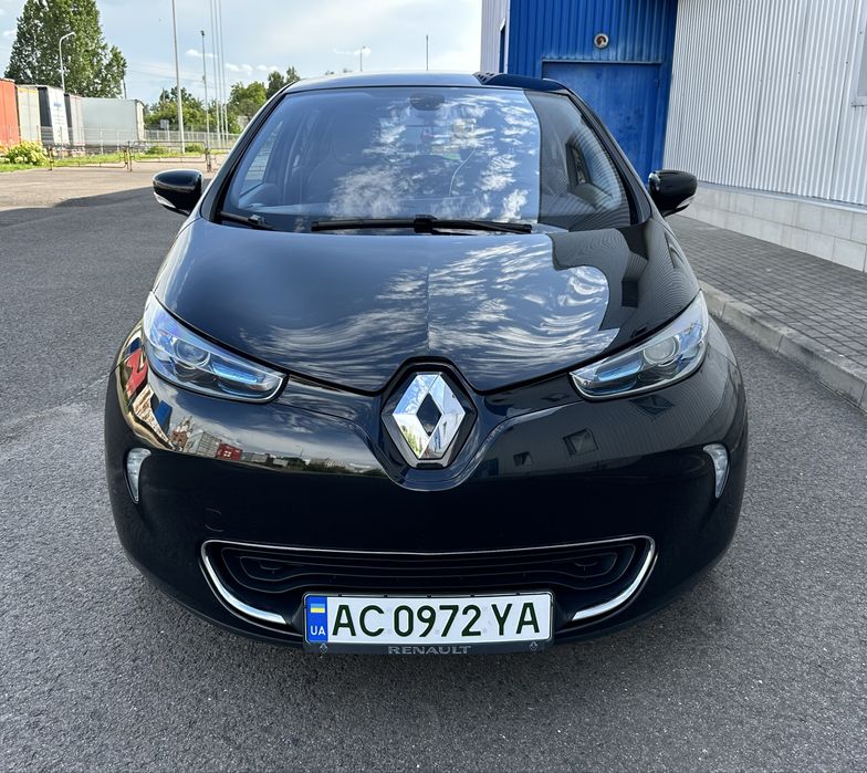 Renault Zoe 2015 рік електромобіль