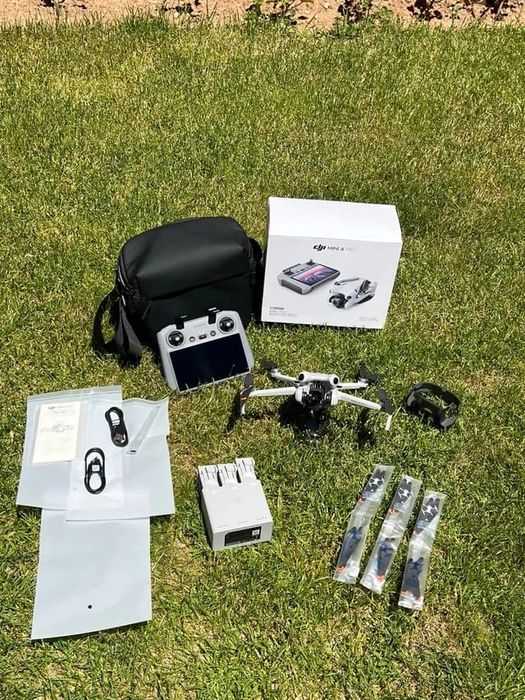 Dji mini 4 pro combo rc2