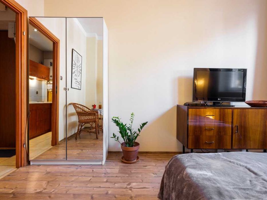 Kawalerka CENTRUM | Chopina | osobna kuchnia | Jasna, cicha, przytulna