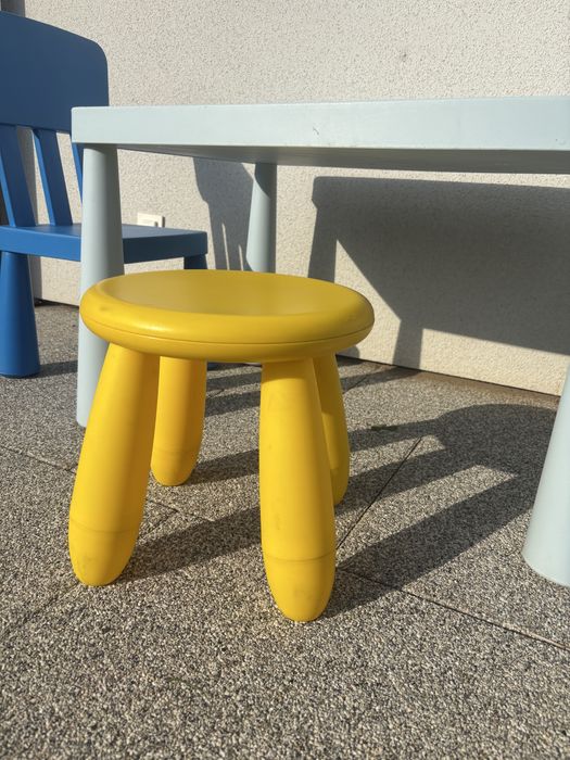 Ikea mammut zestaw 3 krzesła +stół