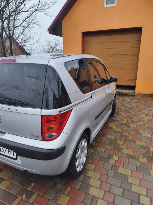 Пежо1007.2005рік