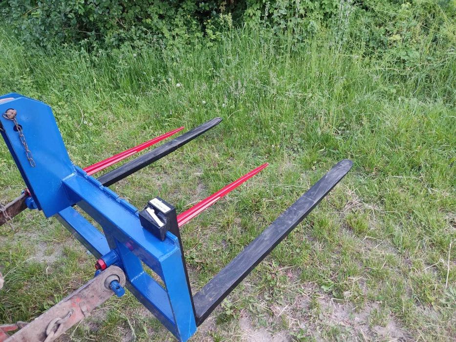 Paleciak na TUZ EURORAMKA widły do palet tulejka kły karetka