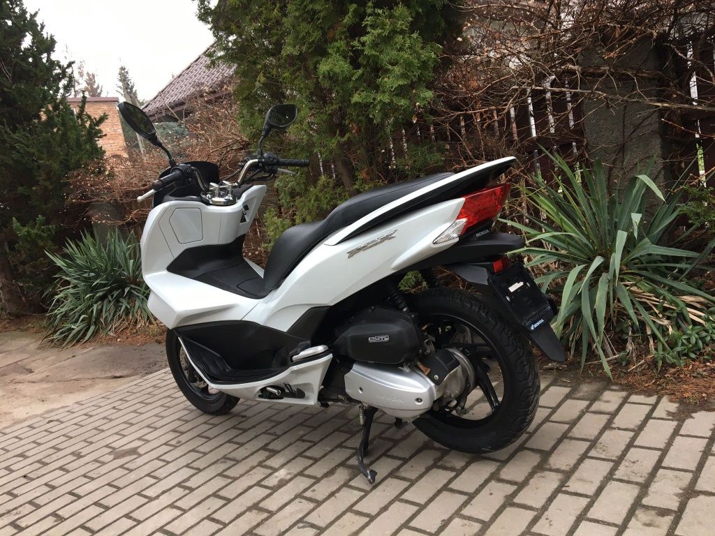 Honda PCX 125/50, zwinny skuter, światła LED, start-stop, 18tys km