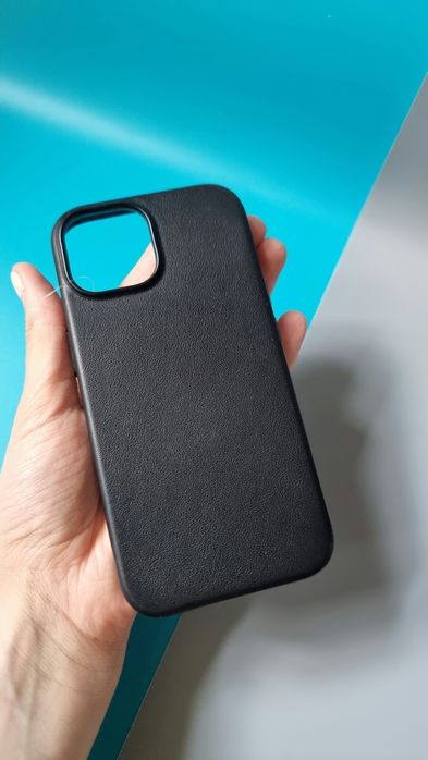 ETUI Plecki SHIELDON Slim do iPhone 15. 6,1

6,1