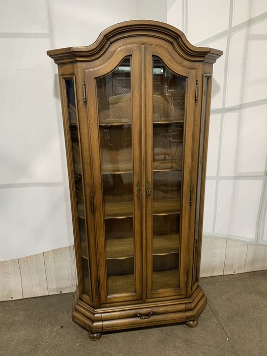 Вітрина, сервант, креденс, стінка, меблі з Європи