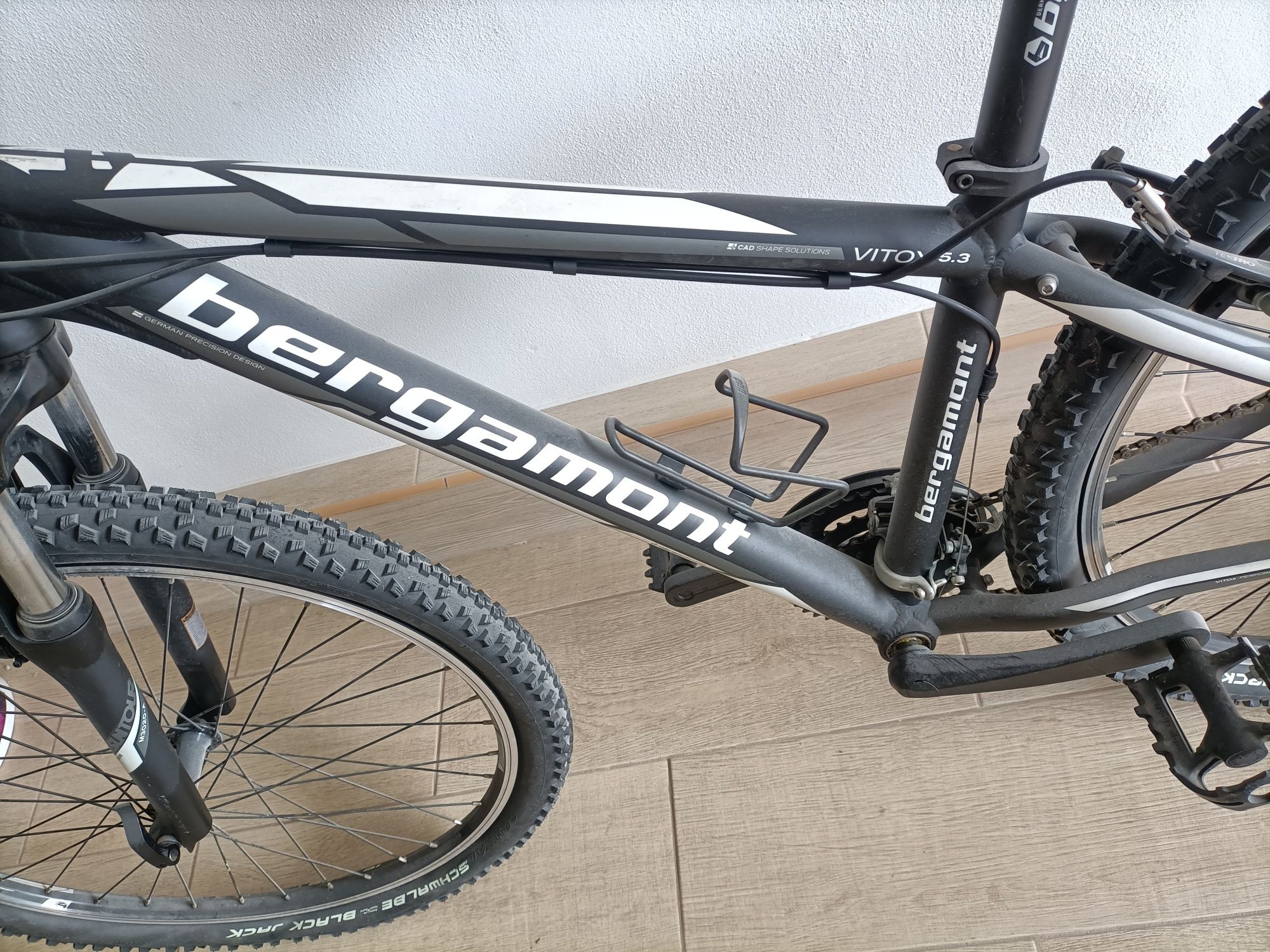 Bicicleta berg preta