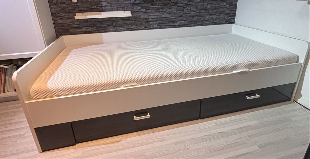 Łóżko młodzieżowe 2 szuflady + materac 90 x 200 +stelaż flex gratis