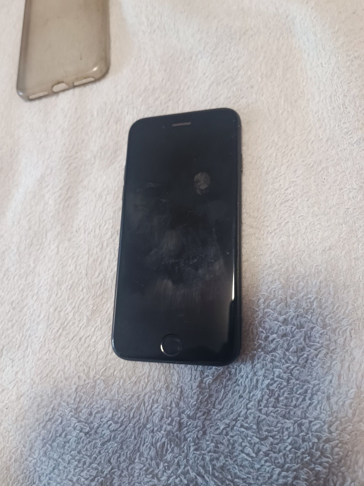 iPhone 7 заблокований
