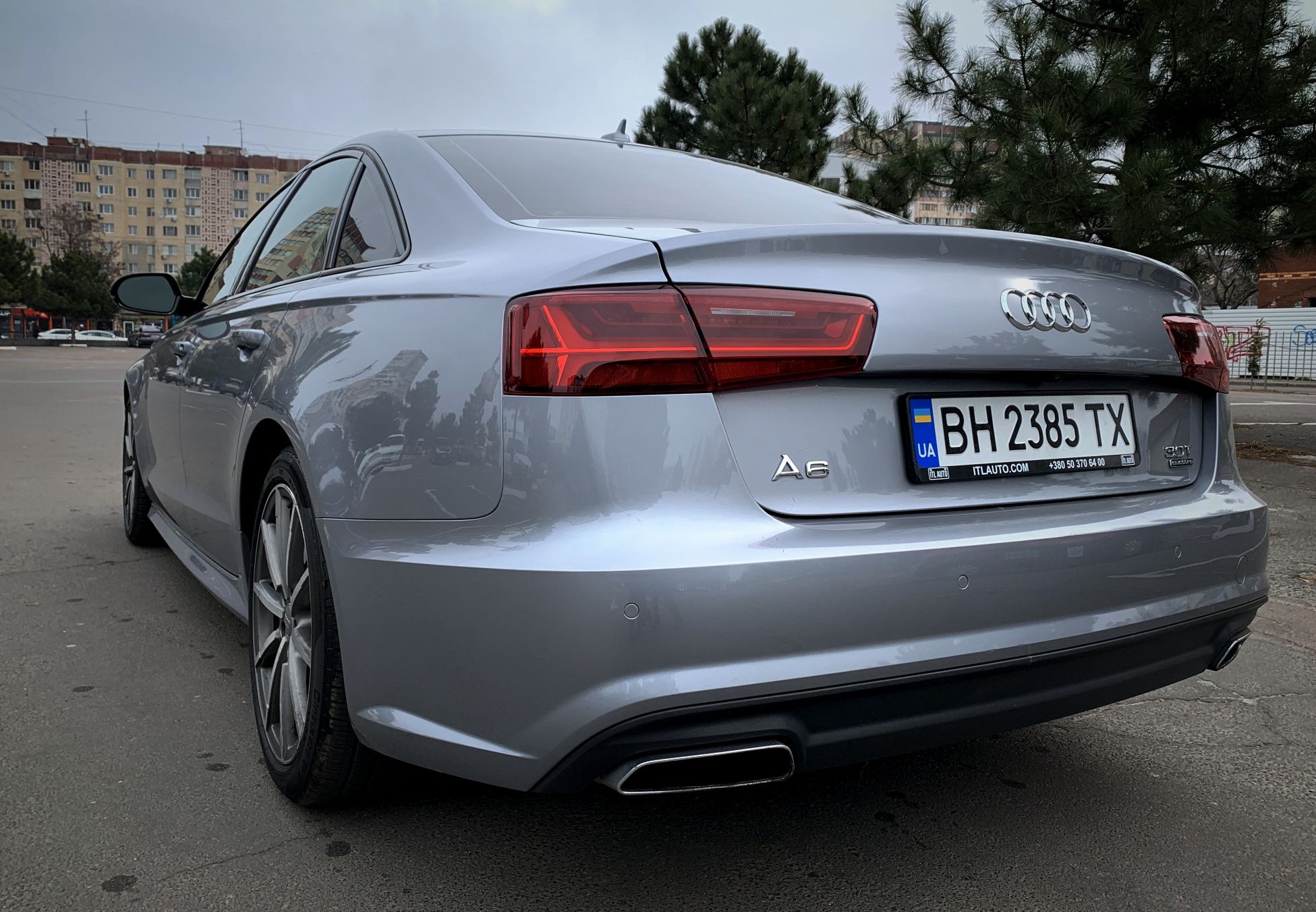 Продам Audi A6 quattro 3.0tfsi