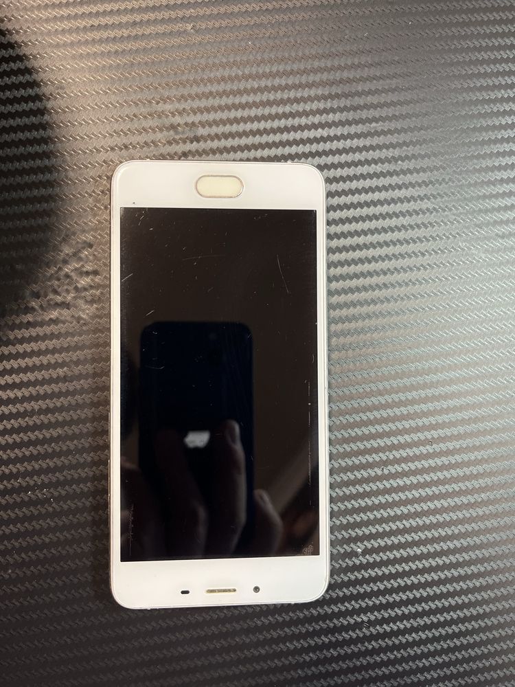 Телефон мейзу U10