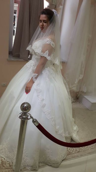 Весільне плаття