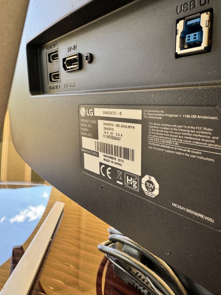 Uszkodzony monitor  LG 29UC97C-B Curved czarny