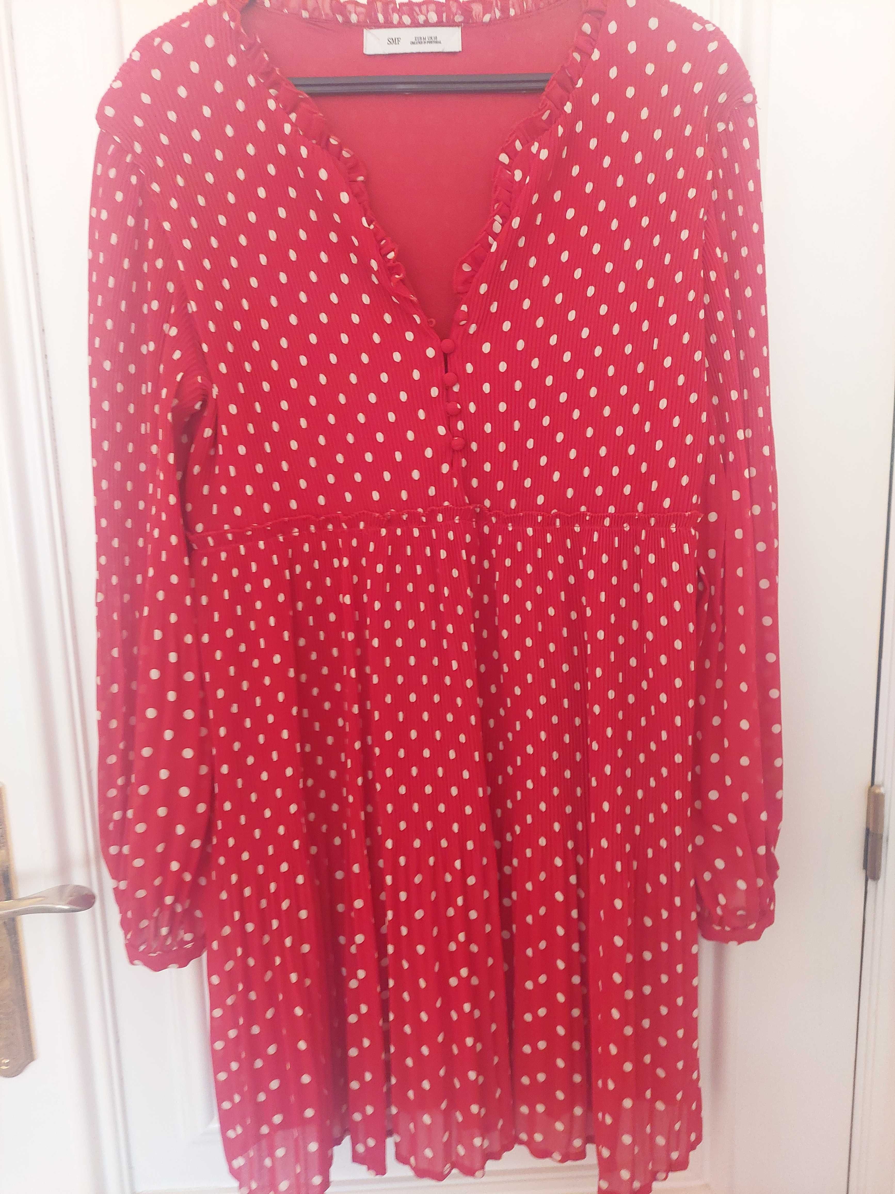 Vestido com nervuras