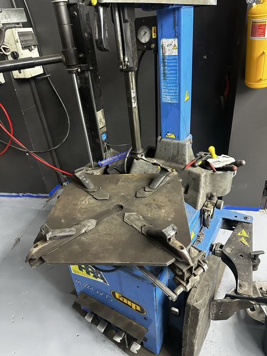 Montażownica włoska