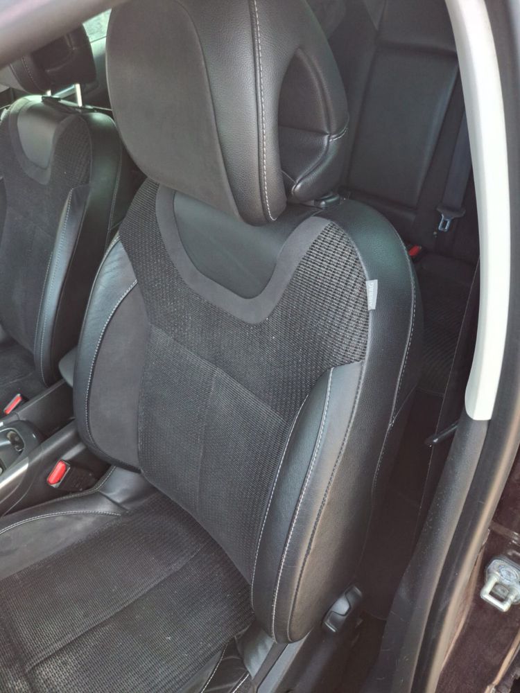 Citroen C4 II exlusive 2.0 hdi 150koni xenon
