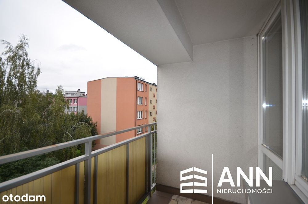 Trzypokojowe mieszkanie z balkonem w Szombierkach
