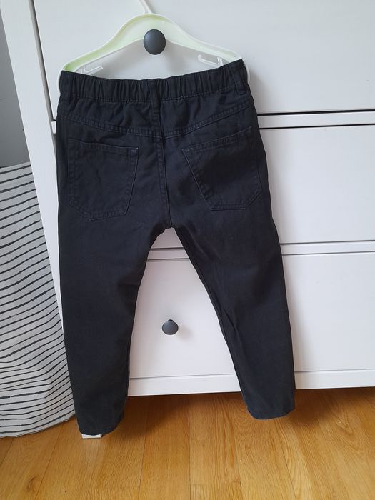 Spodnie z diagonalu jeansy hm 122