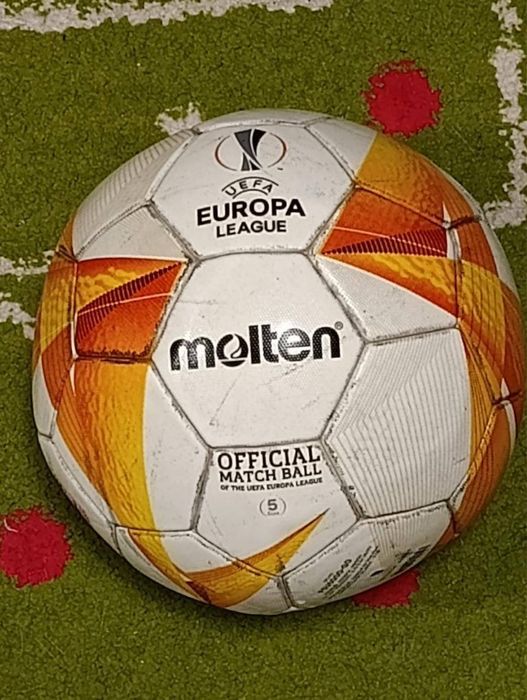 Мʼяч футбольний