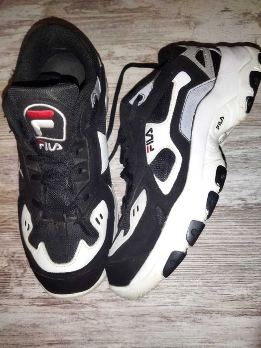 Tênis Fila seminovos