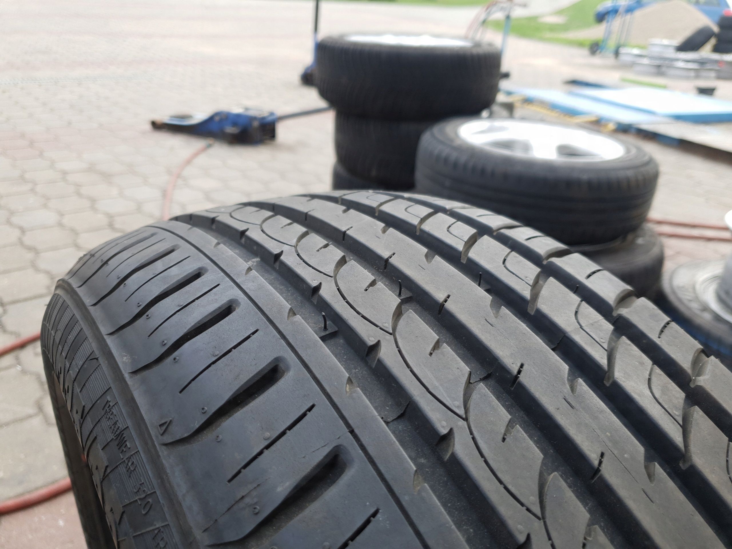 Radar Dimax R8+ 225/55R17 101Y 18r 7,5mm 1x