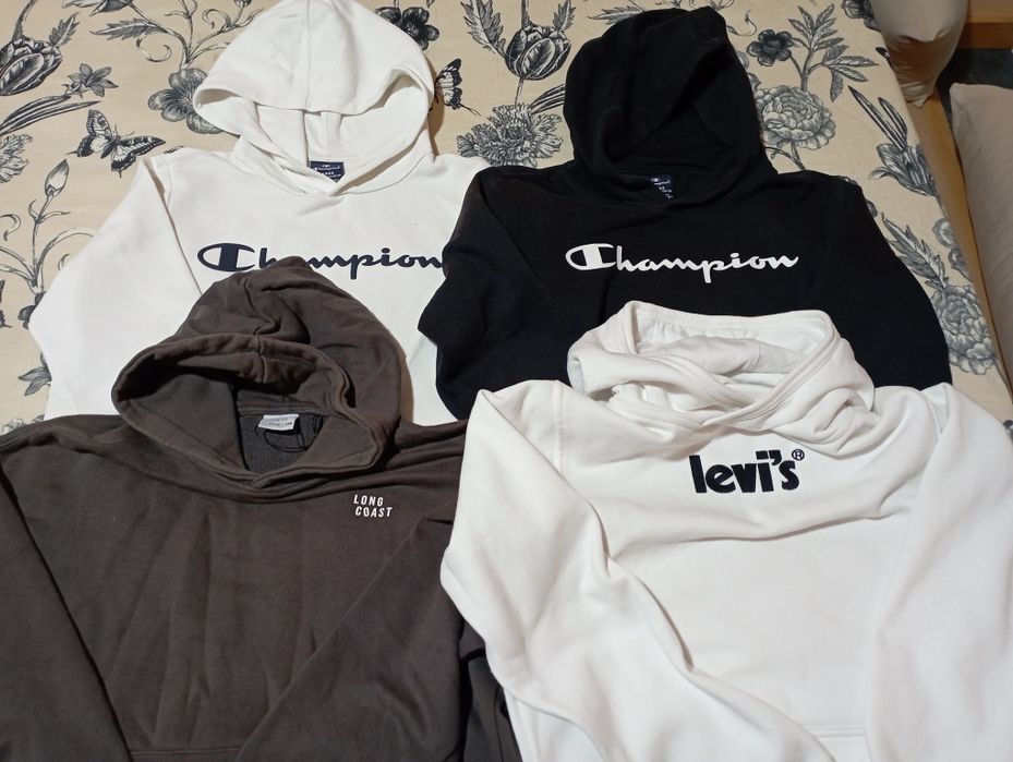 Roupa menino 12 anos.  33 peças
