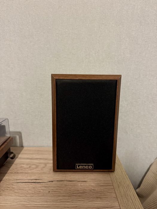 Gramofon Lenco LS-100