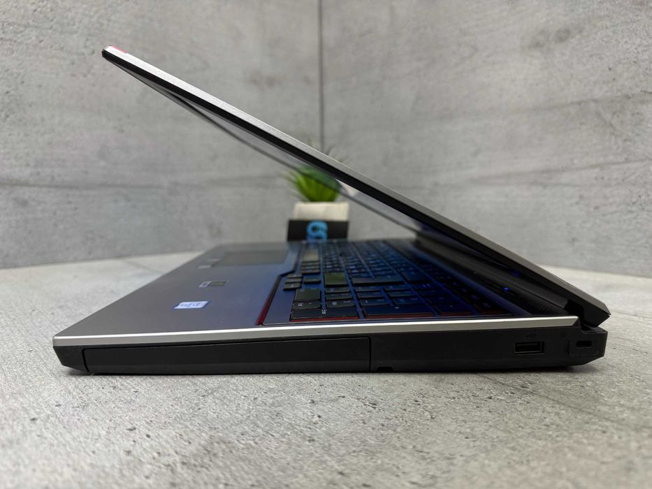 Мультимедійний ноутбук Fujitsu H760/512gb ssd/Nvidia/I5-6440HQ/32 ddr4