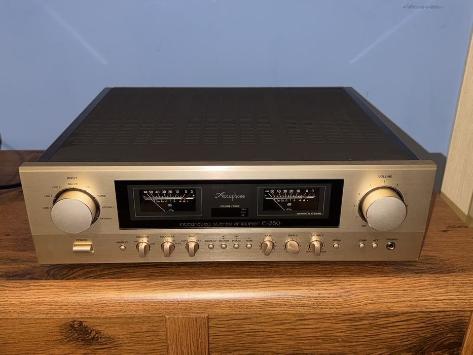 Продам підсилювач Accuphase E 280