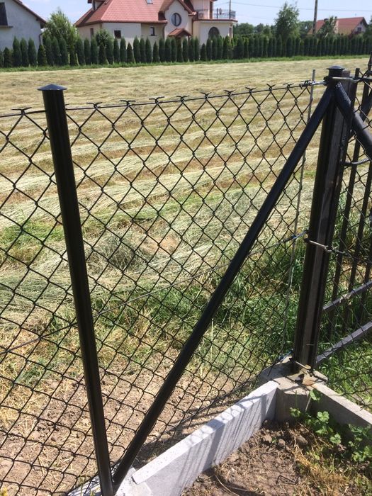 Stalowy słupek ogrodzeniowy