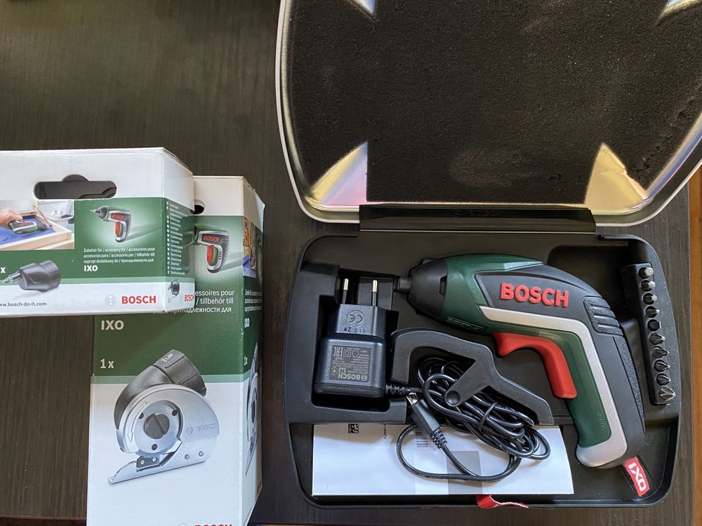 Bosch IXO wkretarka plus nasadki x2