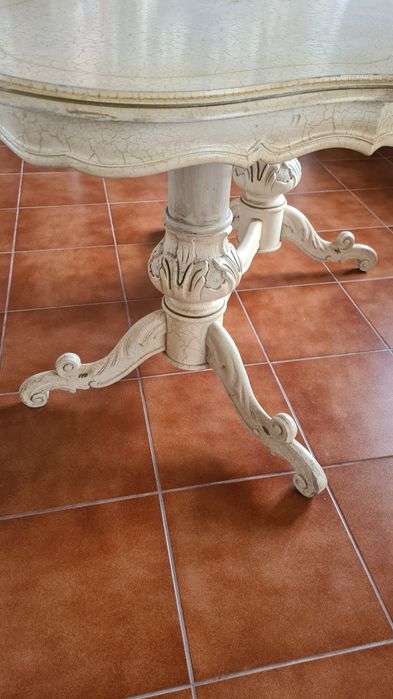 Mesa de madeira oval Vintage