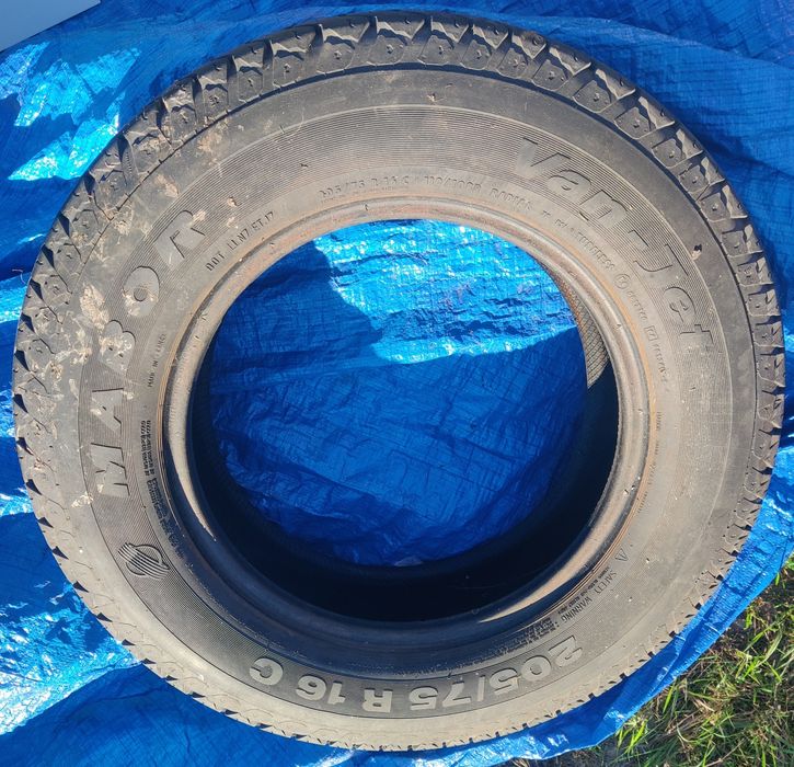 4 x opony zimowe do busa 205/75R16C