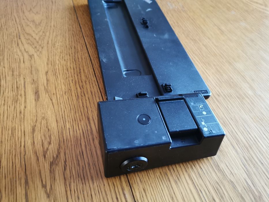 Stacja dokująca Dell PR02X oraz Lenovo Pro  40AH