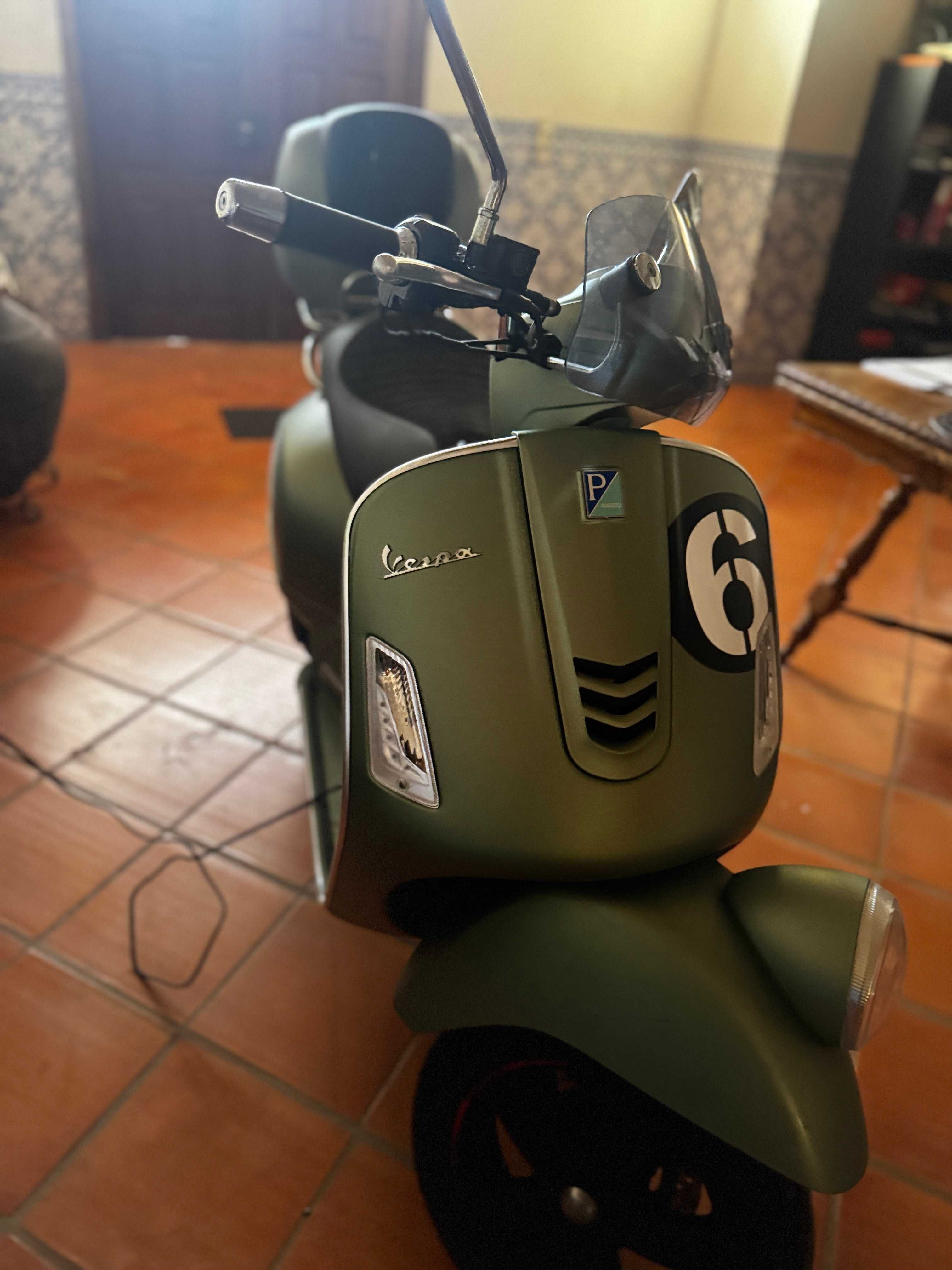Vespa Sey Giorni 300 Mota de Coleção